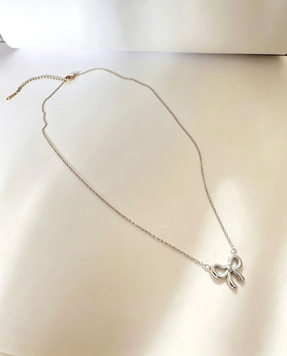 Collar coquette plateado