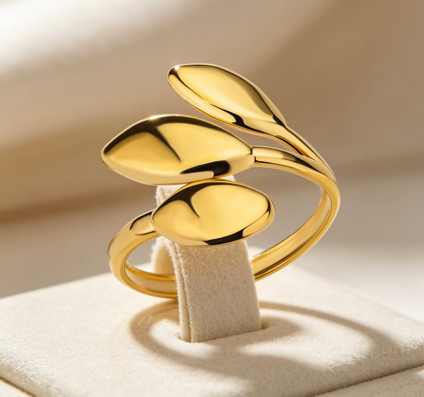 Anillo pétalos